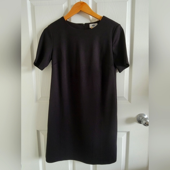 Old Navy Dresses & Skirts - Double knit ponte shift dress relaxed fit XS